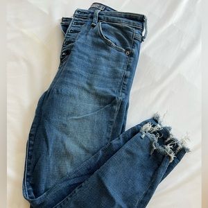 Abercrombie Women’s skinny jeans
